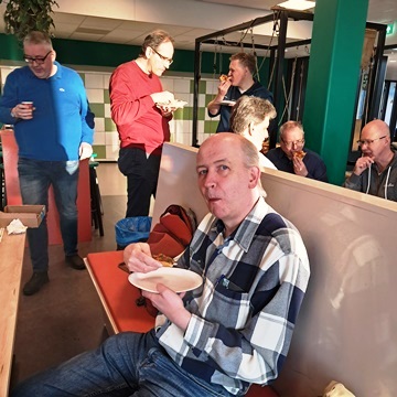 Borrel met pizza na afloop Borrel met pizza na afloop